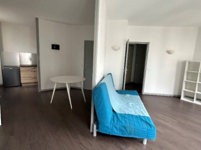 APPARTEMENT T2 A LOUER - ST ETIENNE PLACE GRENETTE - 50.72 m2 - 490€ charges comprises par mois