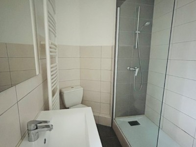 APPARTEMENT T2 A LOUER - ST ETIENNE PLACE GRENETTE - 50.72 m2 - 490€ charges comprises par mois