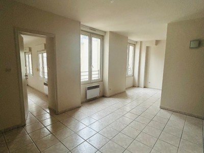 APPARTEMENT T2 A LOUER - ST ETIENNE PREFECTURE - 40.32 m2 - 395�&euro; charges comprises par mois