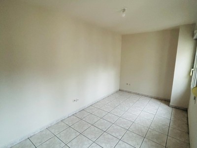 APPARTEMENT T2 A LOUER - ST ETIENNE PREFECTURE - 40.32 m2 - 395�&euro; charges comprises par mois