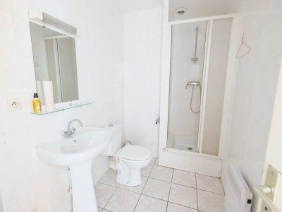 APPARTEMENT T2 A LOUER - ST ETIENNE PREFECTURE - 40 m2 - 400 € charges comprises par mois