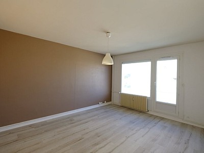 APPARTEMENT T2 A LOUER - ST ETIENNE VIVARAIZE - 49.25 m2 - 485€ charges comprises par mois