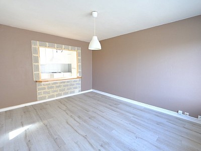 APPARTEMENT T2 A LOUER - ST ETIENNE VIVARAIZE - 49.25 m2 - 485€ charges comprises par mois