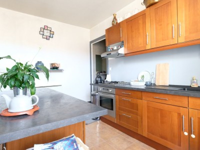 APPARTEMENT T2 A VENDRE - ST CHAMOND - 55.78 m2 - 78 000 €