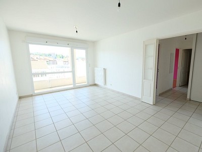 APPARTEMENT T2 - ST ETIENNE CENTRE VILLE - 48.83 m2 - VENDU