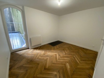 APPARTEMENT T2 A VENDRE - ST ETIENNE CENTRE VILLE - 42.86 m2 - 78500€