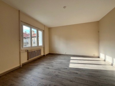APPARTEMENT T2 A VENDRE - ST ETIENNE CENTRE VILLE - 43.1 m2 - 59 000 €