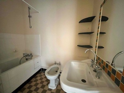 APPARTEMENT T2 A VENDRE - ST ETIENNE CENTRE VILLE - 43.1 m2 - 59 000 €