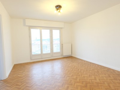 APPARTEMENT T2 A VENDRE - ST ETIENNE CHATEAUCREUX - 46.15 m2 - 69 500 €