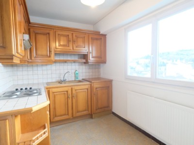 APPARTEMENT T2 A VENDRE - ST ETIENNE CHATEAUCREUX - 46.15 m2 - 69 500 €