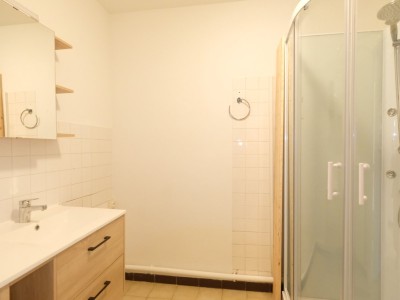 APPARTEMENT T2 A VENDRE - ST ETIENNE CHATEAUCREUX - 46.15 m2 - 69 500 €