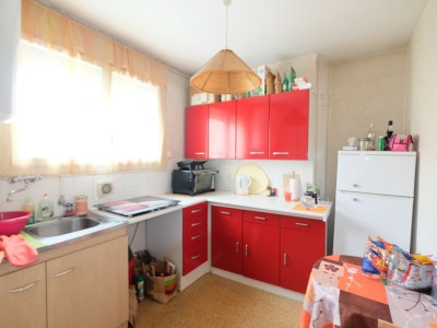 APPARTEMENT T2 - ST ETIENNE FACULTE / CENTRE DEUX - 38.6 m2 - VENDU