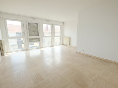 APPARTEMENT T2 - ST ETIENNE FACULTE / CENTRE DEUX - 51.81 m2 - VENDU