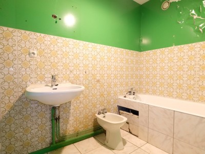APPARTEMENT T2 A VENDRE - ST ETIENNE FACULTE / CENTRE DEUX - 55.72 m2 - 58000€