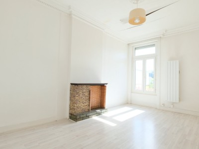 APPARTEMENT T2 A VENDRE - ST ETIENNE FACULTE / CENTRE DEUX - 61.9 m2 - 69000€