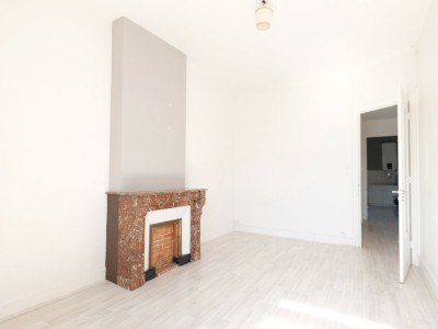 APPARTEMENT T2 A VENDRE - ST ETIENNE FACULTE / CENTRE DEUX - 61.9 m2 - 69000€