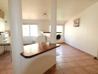 APPARTEMENT T2 A VENDRE - ST ETIENNE FACULTE / CENTRE DEUX - 40.19 m2 - 54 000 &euro;