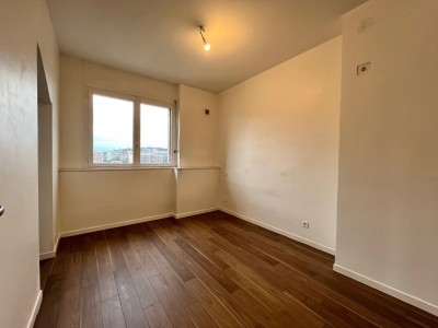 APPARTEMENT T2 A VENDRE - ST ETIENNE FAURIEL - 53.9 m2 - 82000 €