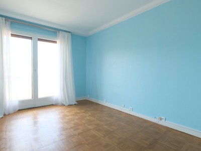 APPARTEMENT T2 A VENDRE - ST ETIENNE FAURIEL - 74 m2 - 88500€