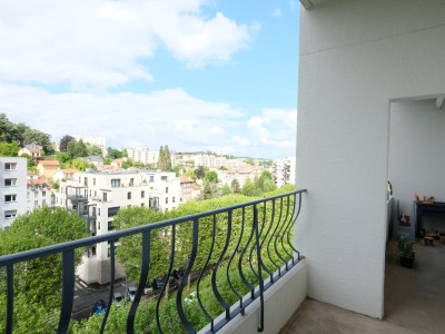 APPARTEMENT T2 A VENDRE - ST ETIENNE FAURIEL - 66.4 m2 - 98000€