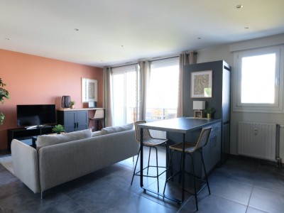 APPARTEMENT T2 A VENDRE - ST ETIENNE FAURIEL - 45.36 m2 - 126000€