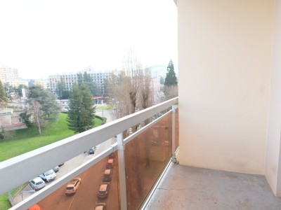 APPARTEMENT T2 A VENDRE - ST ETIENNE FAURIEL - 52 m2 - 75 000 &euro;