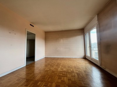 APPARTEMENT T2 A VENDRE - ST ETIENNE FAURIEL - 69.45 m2 - 60 000 €