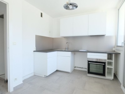APPARTEMENT T2 A VENDRE - ST ETIENNE FAURIEL - 46 m2 - 94 000 €