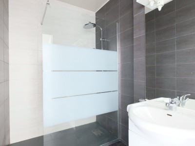 APPARTEMENT T2 A VENDRE - ST ETIENNE FAURIEL - 46 m2 - 94 000 €
