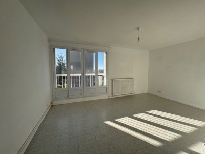 APPARTEMENT T2 A VENDRE - ST ETIENNE LA MTARE - 49.82 m2 - 54000€
