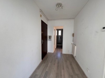APPARTEMENT T2 A VENDRE - ST ETIENNE LA MTARE - 49.82 m2 - 54000€