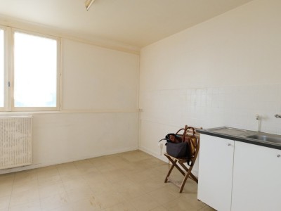 APPARTEMENT T2 A VENDRE - ST ETIENNE LA MÉTARE - 54 m2 - 47 000 &euro;