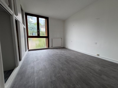 APPARTEMENT T2 A VENDRE - ST ETIENNE LA RIVIERE - 53 m2 - 51 000 &euro;