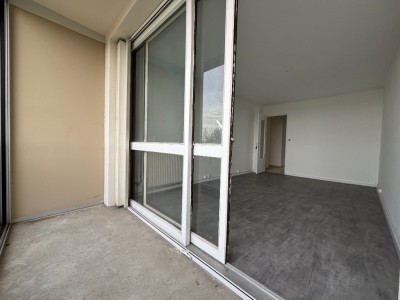 APPARTEMENT T2 A VENDRE - ST ETIENNE LA RIVIERE - 53 m2 - 51 000 &euro;