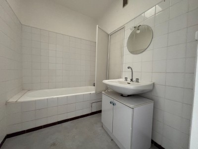 APPARTEMENT T2 A VENDRE - ST ETIENNE LA RIVIERE - 53 m2 - 51 000 &euro;