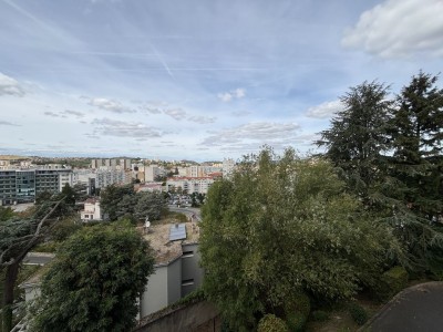 APPARTEMENT T2 A VENDRE - ST ETIENNE LA RIVIERE - 53 m2 - 51 000 &euro;