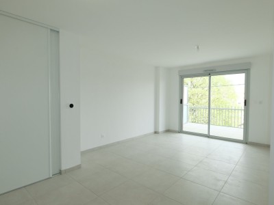 APPARTEMENT T2 A VENDRE - ST ETIENNE MONTAUD - 46.4 m2 - 158500€