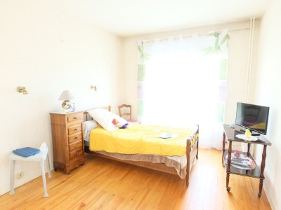 APPARTEMENT T2 A VENDRE - ST ETIENNE MONTPLAISIR - 47.9 m2 - 53000€