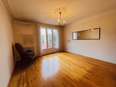APPARTEMENT T2 A VENDRE - ST ETIENNE MONTPLAISIR - 47.9 m2 - 64 000 €