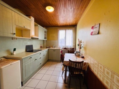 APPARTEMENT T2 A VENDRE - ST ETIENNE MONTPLAISIR - 47.9 m2 - 64 000 €