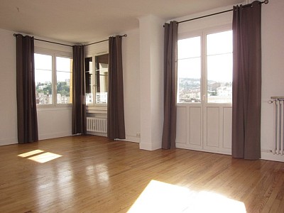 APPARTEMENT T3 A LOUER - ST ETIENNE BADOUILLRE - 77 m2 - 715€ charges comprises par mois