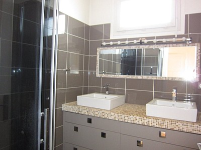 APPARTEMENT T3 A LOUER - ST ETIENNE BADOUILLRE - 77 m2 - 715€ charges comprises par mois