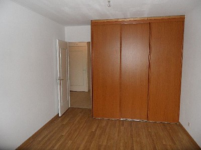 APPARTEMENT T3 A LOUER - ST ETIENNE BERGSON - 72 m2 - 740 € charges comprises par mois