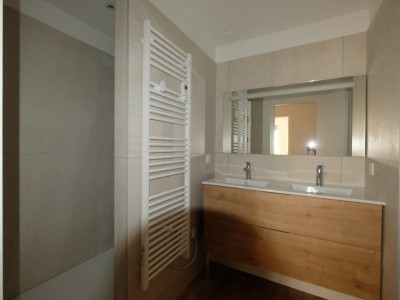 APPARTEMENT T3 A LOUER - ST ETIENNE CENTRE VILLE - 98.02 m2 - 840€ charges comprises par mois