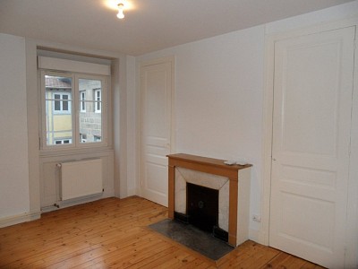 APPARTEMENT T3 A LOUER - ST ETIENNE CENTRE VILLE - 66.22 m2 - 505 € charges comprises par mois