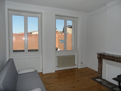 APPARTEMENT T3 A LOUER - ST ETIENNE CENTRE VILLE - 50.19 m2 - 500 &euro; charges comprises par mois