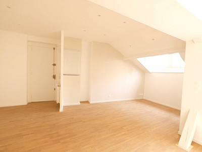 APPARTEMENT T3 A LOUER - ST ETIENNE CENTRE VILLE - 80.51 m2 - 845€ charges comprises par mois