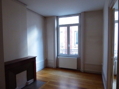 APPARTEMENT T3 A LOUER - ST ETIENNE CENTRE VILLE - 93.72 m2 - 650 &euro; charges comprises par mois