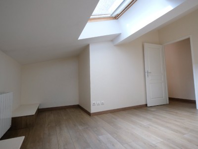APPARTEMENT T3 A LOUER - ST ETIENNE CENTRE VILLE - 55.59 m2 - 470€ charges comprises par mois