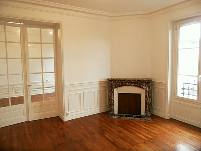 APPARTEMENT T3 A LOUER - ST ETIENNE CENTRE VILLE - 78.89 m2 - 550€ charges comprises par mois